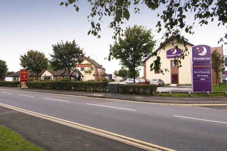 Premier Inn Crewe Central Kültér fotó