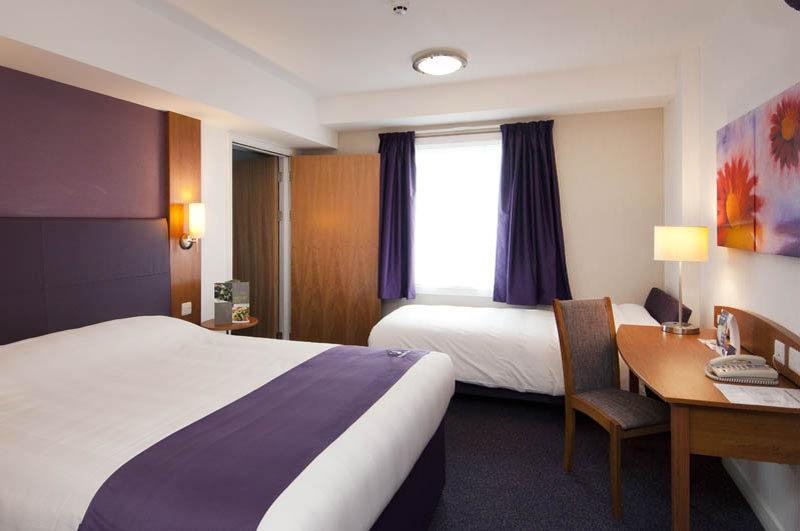 Premier Inn Crewe Central Kültér fotó