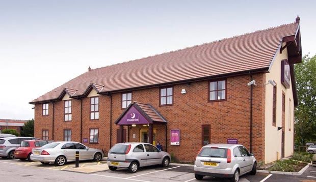 Premier Inn Crewe Central Kültér fotó